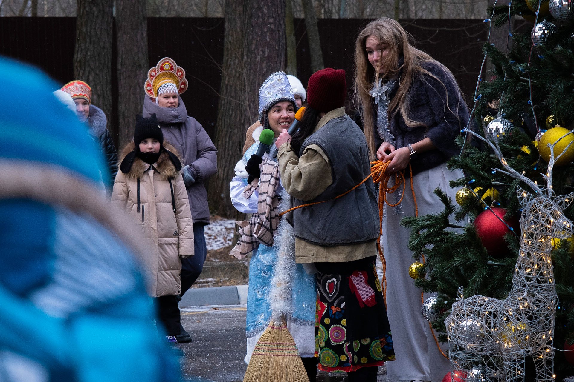 Для детей сотрудников Центре 13 декабря состоялся праздник «Новогодние приключения в зимнем лесу» Для детей сотрудников Центре 13 декабря состоялся праздник «Новогодние приключения в зимнем лесу»